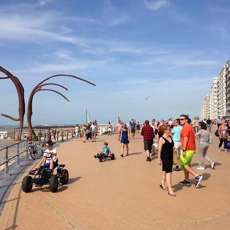 Family 200m From 3 Bedrooms 2 Bathrooms Terrace * Ostend