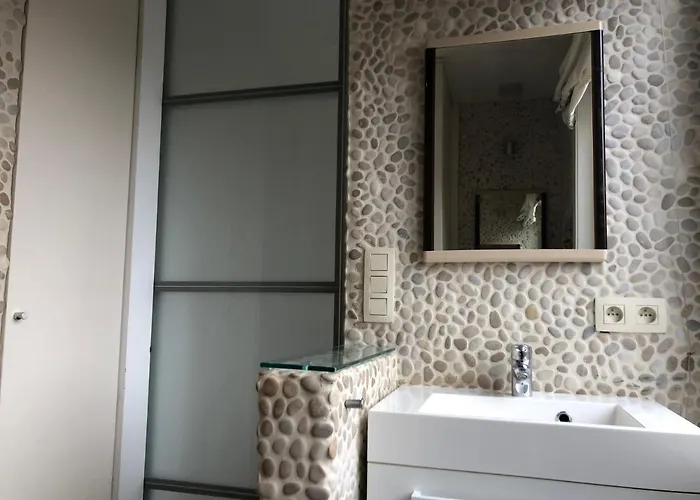 Family 200m From 3 Bedrooms 2 Bathrooms Terrace Apartamento