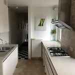 Family 200m From 3 Bedrooms 2 Bathrooms Terrace Οστένδη